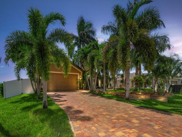 Cape Coral Home 1024222