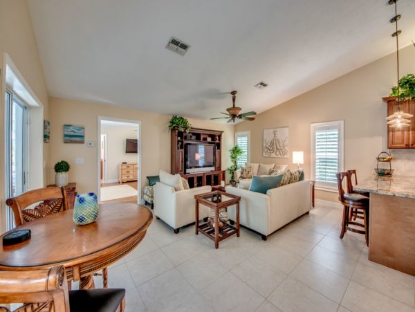 Cape Coral Home 1024224
