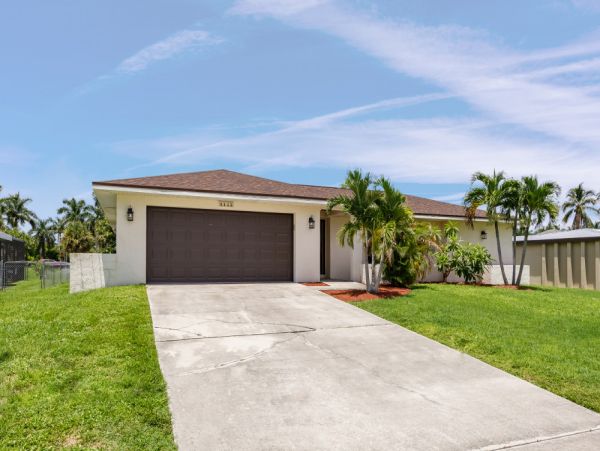 4 Bedroom - 2 Bathroom House in Cape Coral