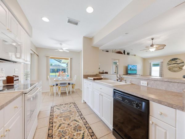 Cape Coral Home 1024228