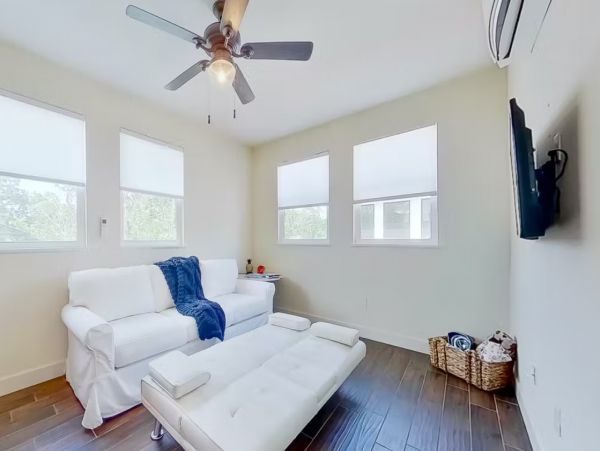 Beautiful Condo in Sarasota Sleeps 3