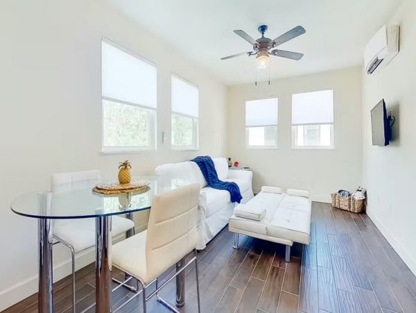 Beautiful Condo in Sarasota Sleeps 3