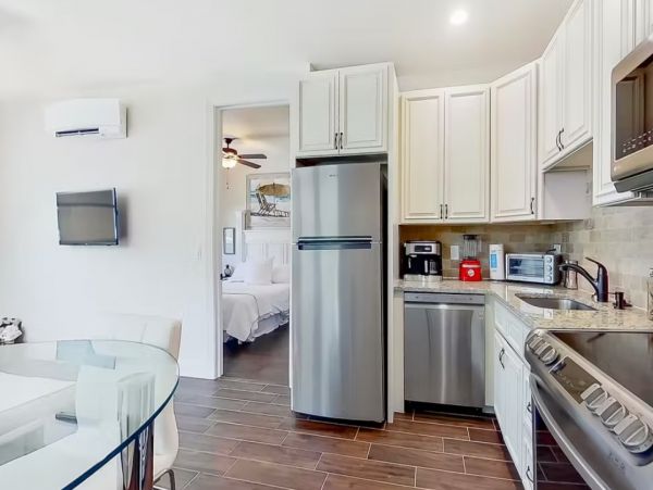 Beautiful Condo in Sarasota Sleeps 3