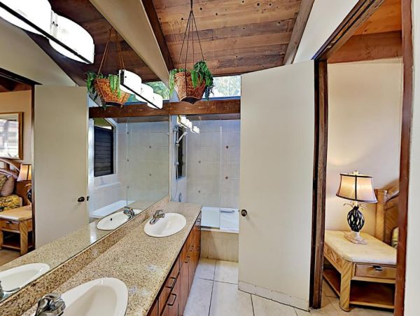 Kahana Vacation Condo Three bedroom