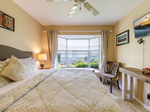 Cape Coral Home 1024234