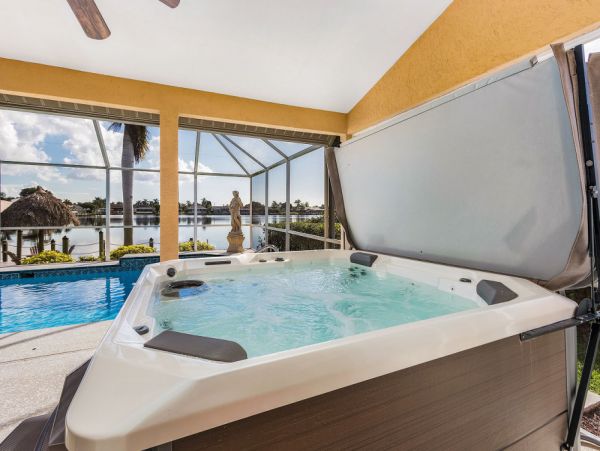 Cape Coral Home 1024234