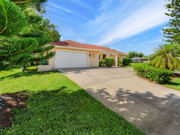 Cape Coral Home 1024236