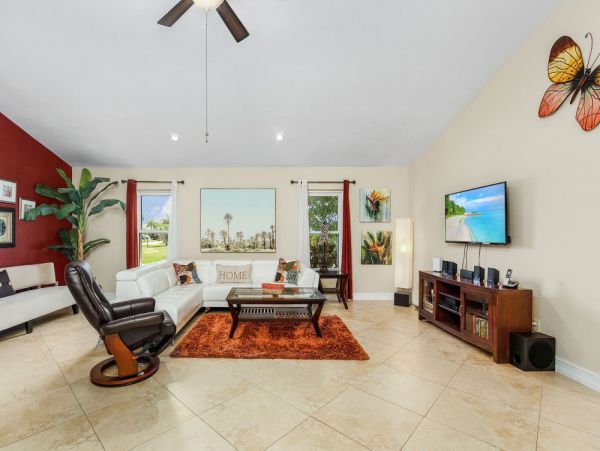 Cape Coral Home 1024236