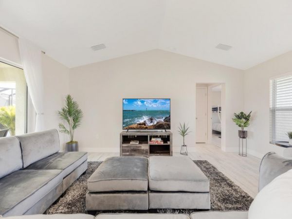 Cape Coral Home 1024237