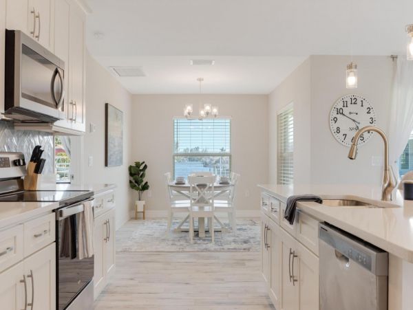 Cape Coral Home 1024237
