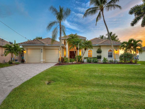 Cape Coral Home 1024240