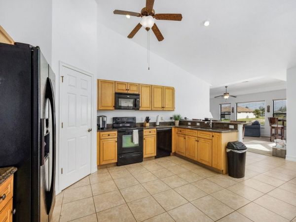 Cape Coral Home 1024243