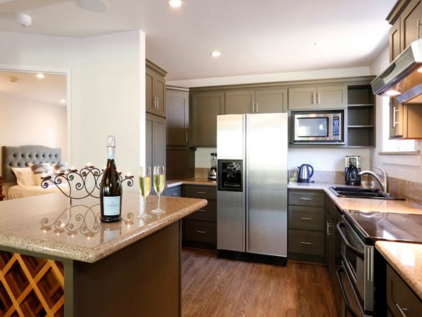 Beautiful Wailea Estate Sleeps 36 Guests