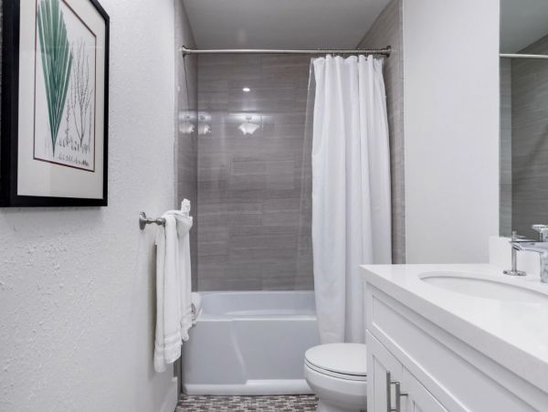 Beautiful Wailea Estate Sleeps 36 Guests