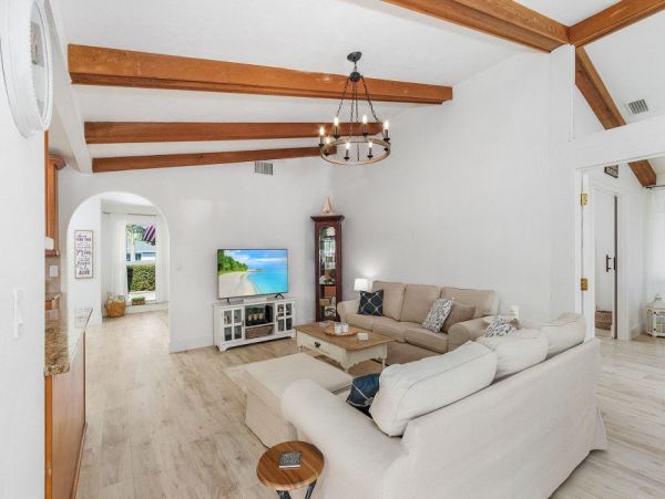 Cape Coral Home 1024251