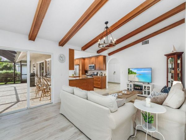 Cape Coral Home 1024251