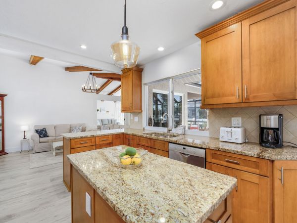 Cape Coral Home 1024251