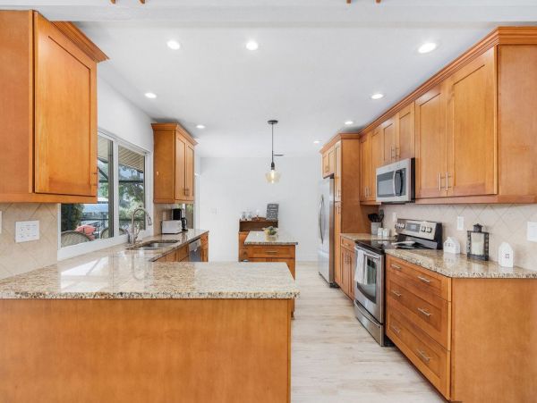 Cape Coral Home 1024251