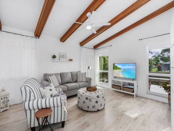 Cape Coral Home 1024251
