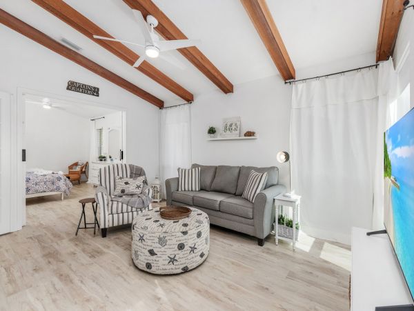 Cape Coral Home 1024251