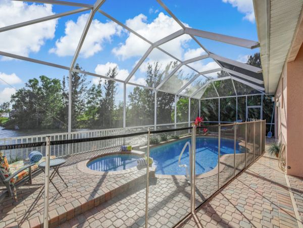 Cape Coral Home 1024253