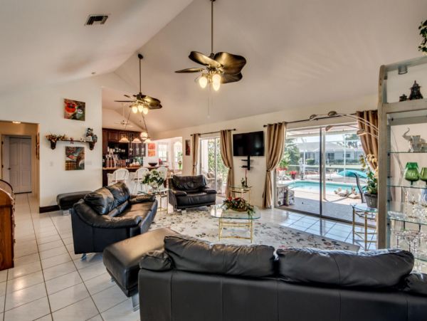 Cape Coral Home 1024255