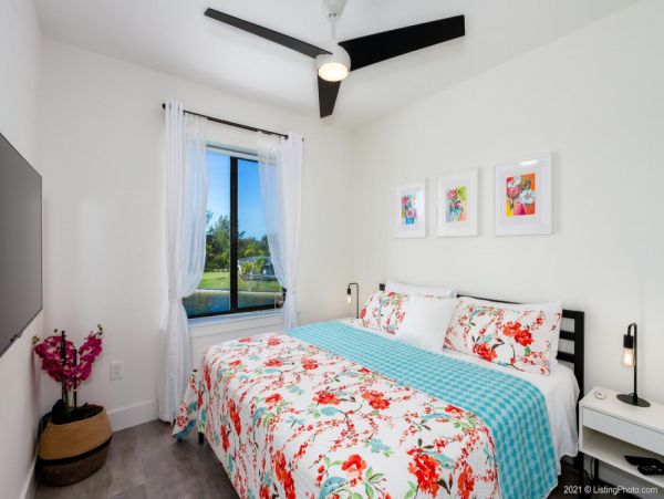 Cape Coral Home 1024261