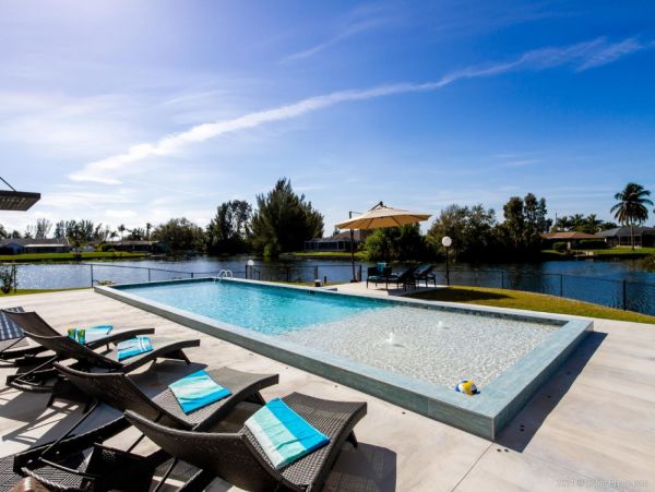 Cape Coral Home 1024261