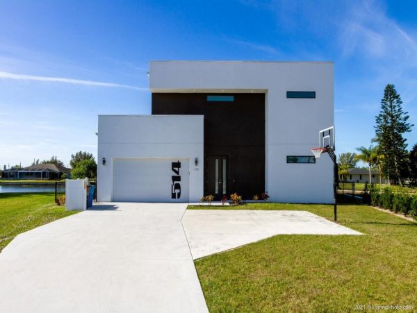 Cape Coral Home 1024261