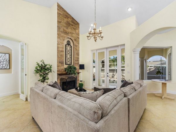 Cape Coral Home 1024263