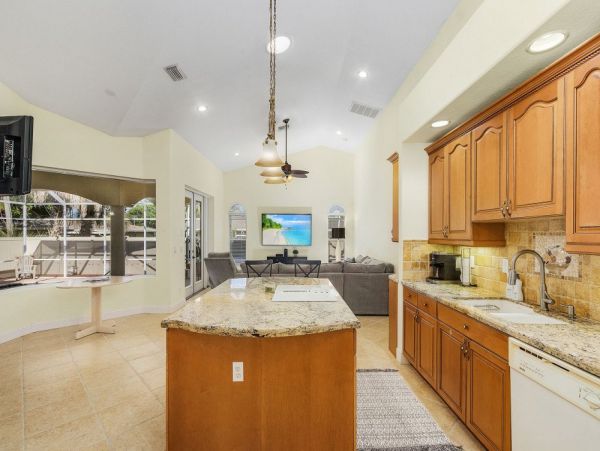 Cape Coral Home 1024263