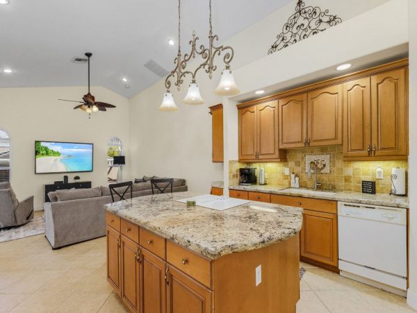 Cape Coral Home 1024263