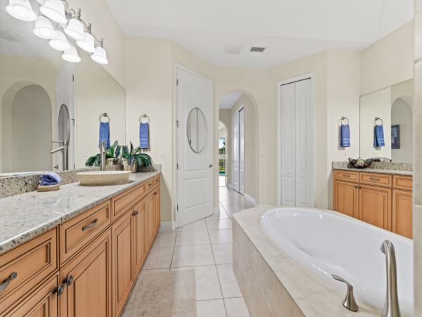 Cape Coral Home 1024267