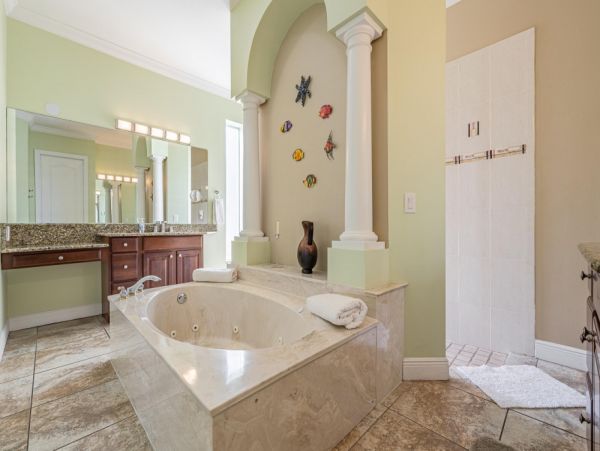 Cape Coral Home 1024271