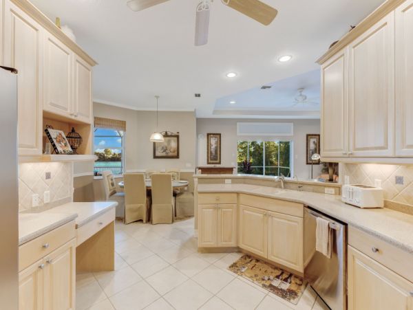 Cape Coral Home 1024272