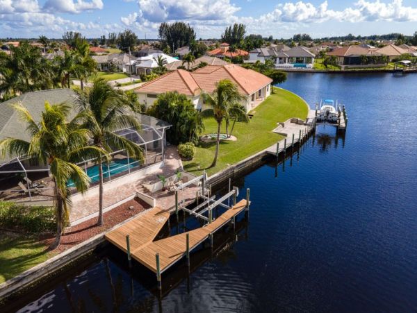 Cape Coral Home 1024278