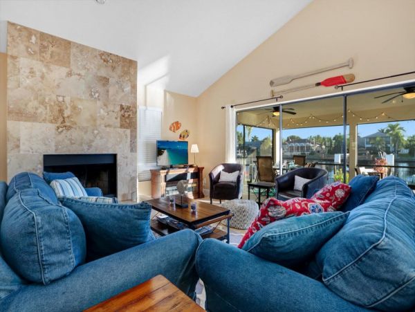 Cape Coral Home 1024282