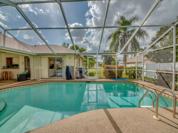 Cape Coral Home 1024284