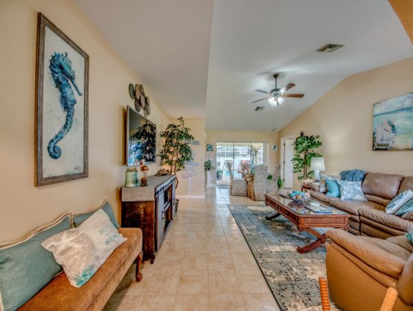 Cape Coral Home 1024284
