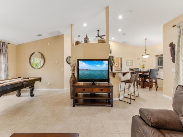 Cape Coral Home 1024289