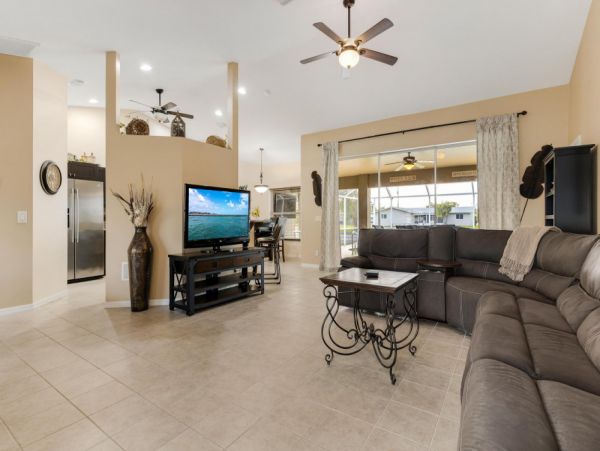 Cape Coral Home 1024289