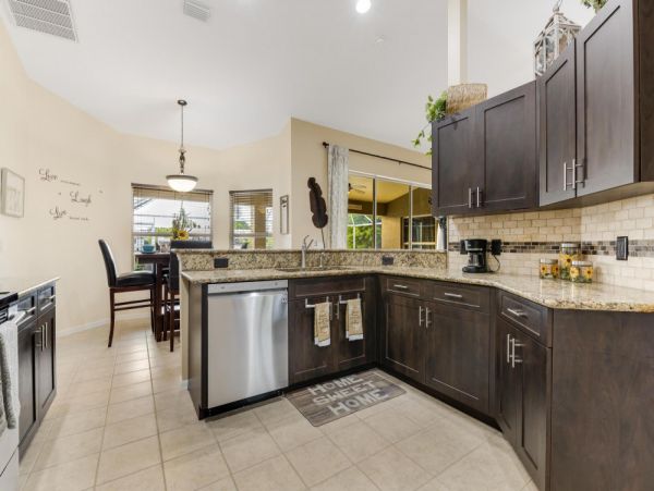 Cape Coral Home 1024289