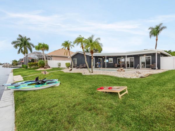 Cape Coral Home 1024291