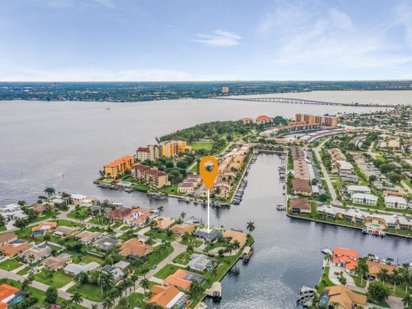 Cape Coral Home 1024291