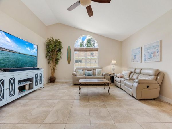Cape Coral Home 1024296