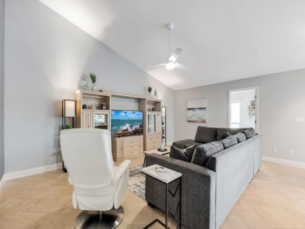 Cape Coral Home 1024297
