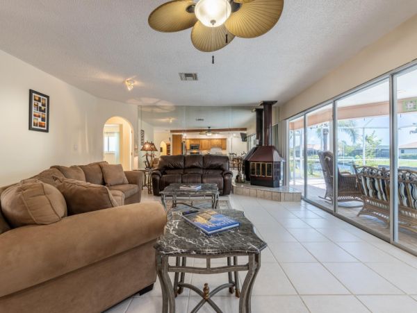 Cape Coral Home 1024310