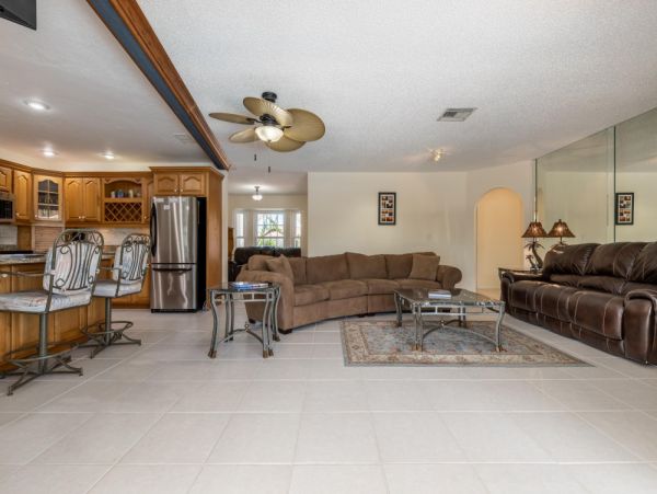 Cape Coral Home 1024310