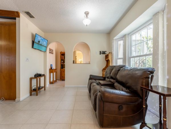 Cape Coral Home 1024310