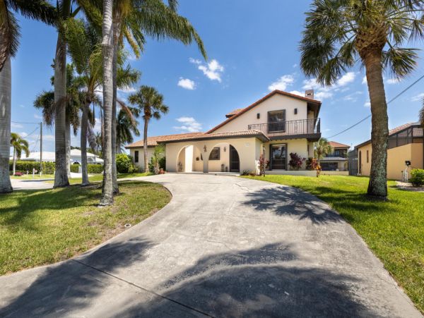 Cape Coral Home 1024311